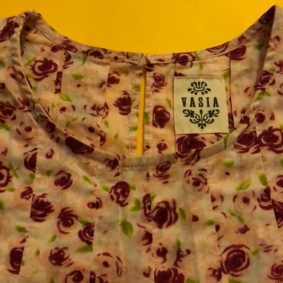 🟠 VASIA 🟠 (Anthro) floral sleeveless top - Picture 4 of 9